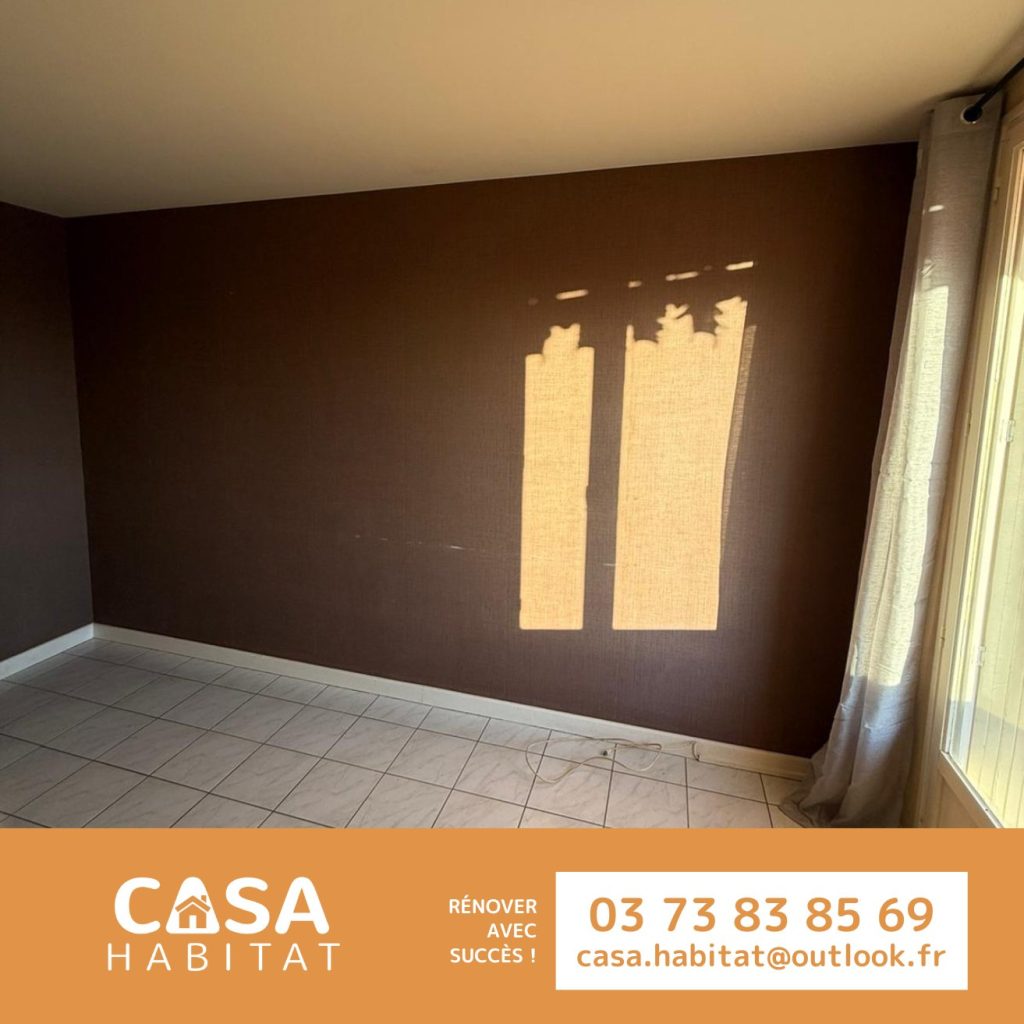 Rénovation intérieure et menuiserie - montceau les mines avant (3)